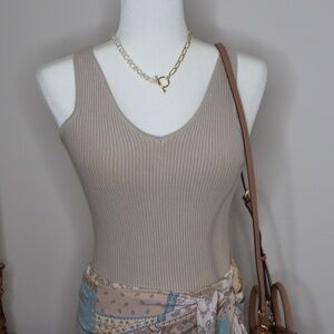 House of Harlow Beige Ribbed Tank SMALL